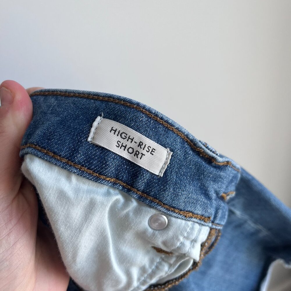 J. CREW High-rise denim short in faded indigo Size 27 - Picture 4 of 5